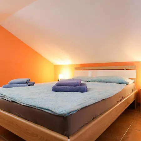 Rocco, Nova Cesta 14a, 23247
